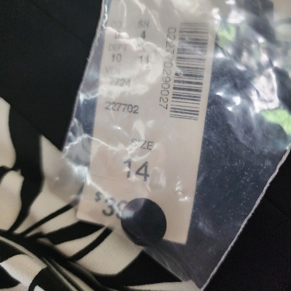 Scarlett Shift Keyhole Back Tie Abstract Tie Back Short Sleeve Dress Size 14 NWT - Picture 10 of 12